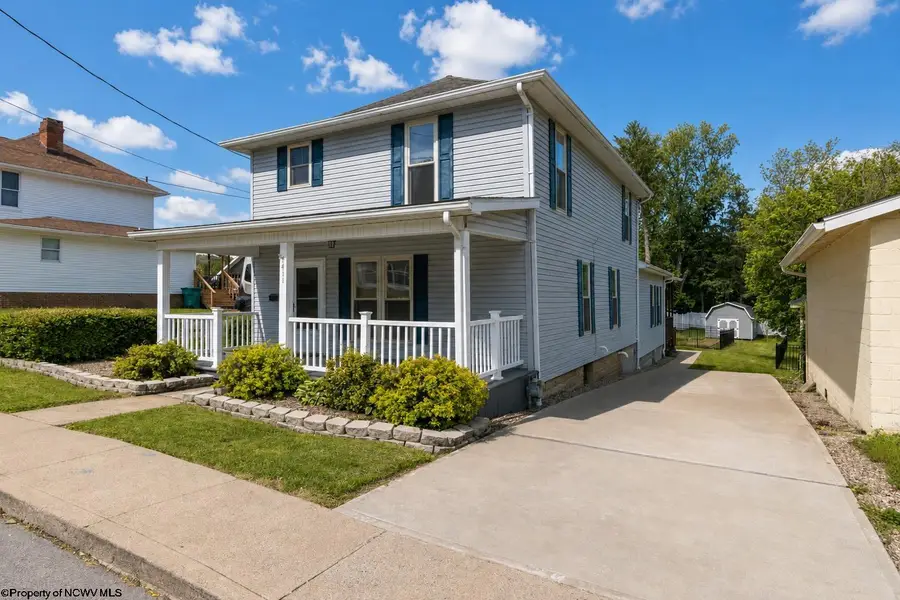 411 Oakdale Avenue, Bridgeport, WV 26301 - #2