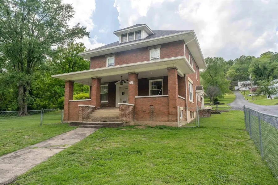 846 Maple Avenue, Grafton, WV 26354 - #2
