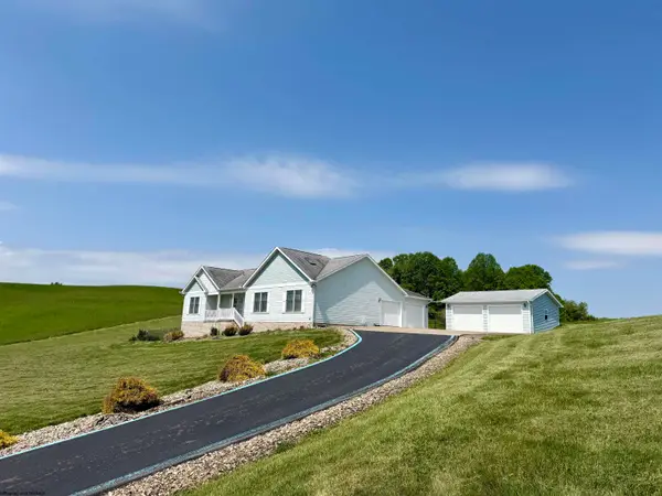 309 Sunrise Ridge Drive, Reedsville, WV 26547