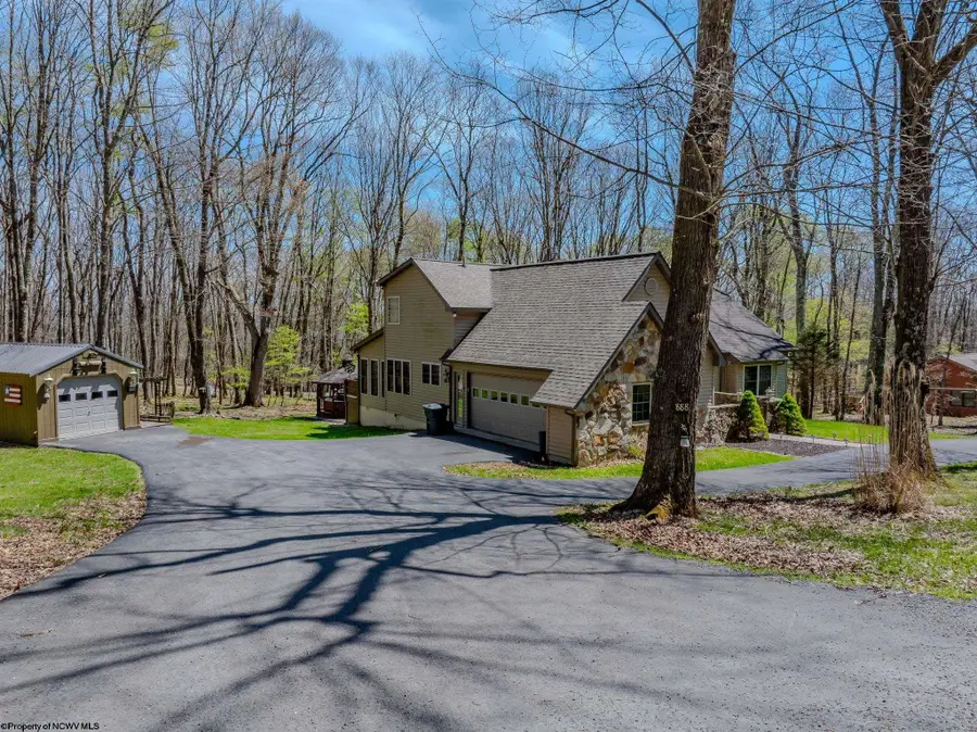 888 E Alpine Drive, Terra Alta, WV 26764 - #3