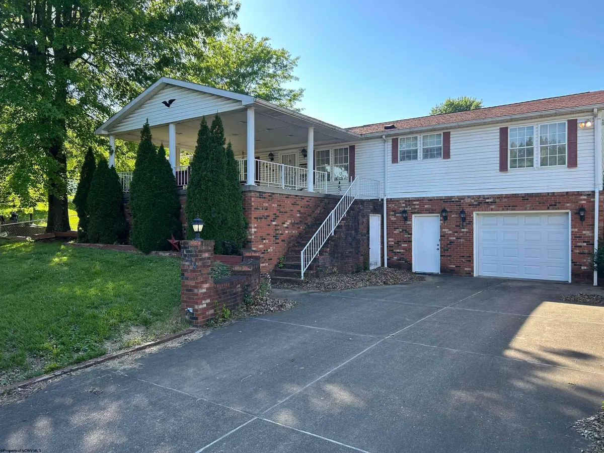 1014 Indiana Avenue, Fairmont, WV 26554-3151 - #1