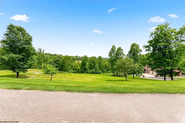113 Iris Lane, Morgantown, WV 26501