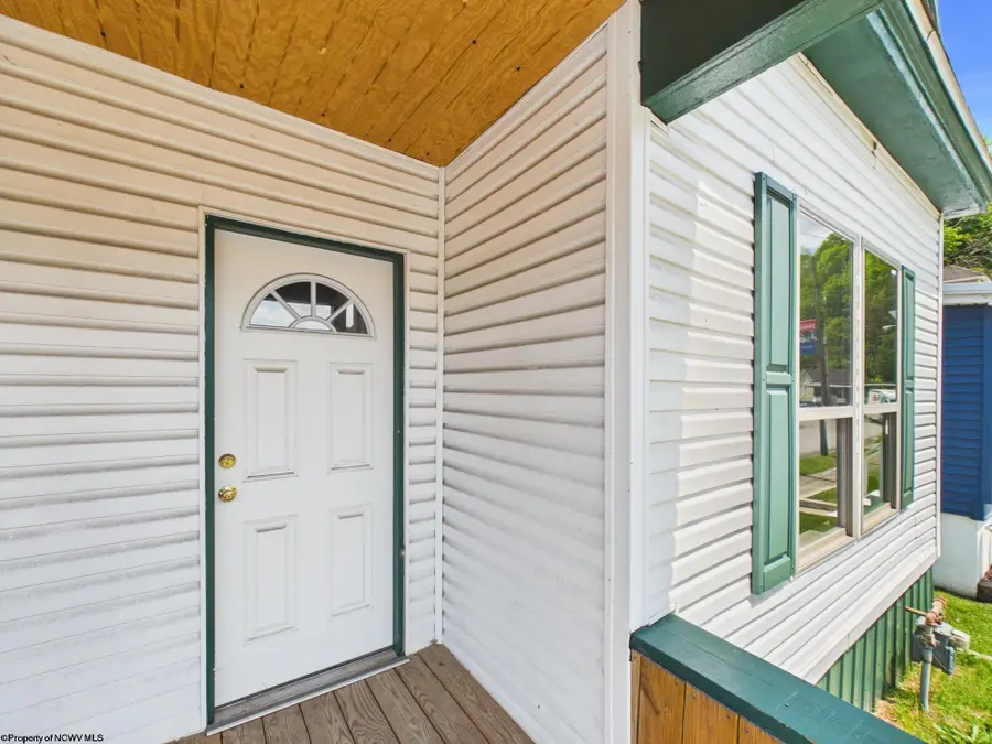 309 E Main Street, Mannington, WV 26582 - #3