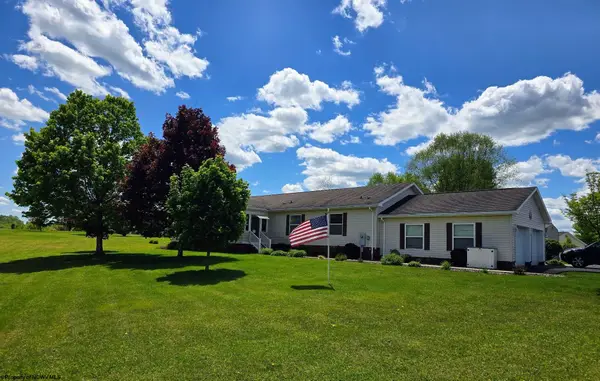 431 Pine Circle, Reedsville, WV 26547