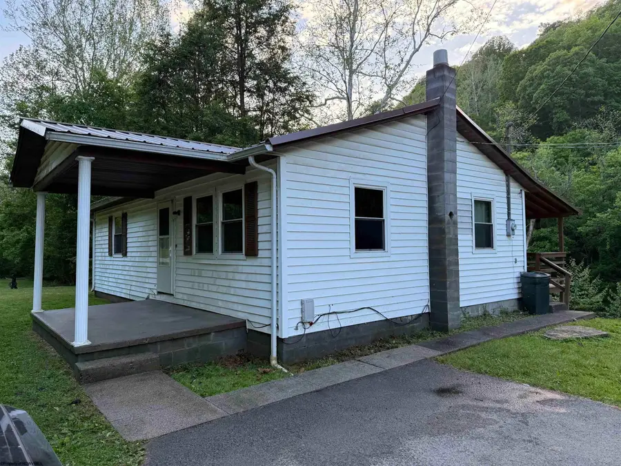 3652 Husky Highway, Farmington, WV 26571 - #2