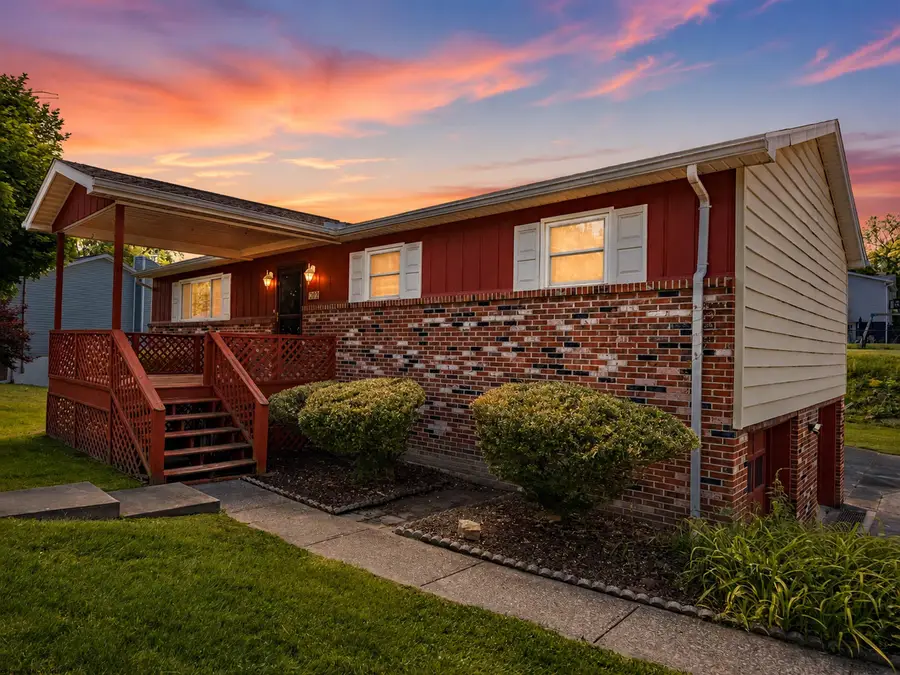 202 Braddock Street, Fairmont, WV 26554 - #2