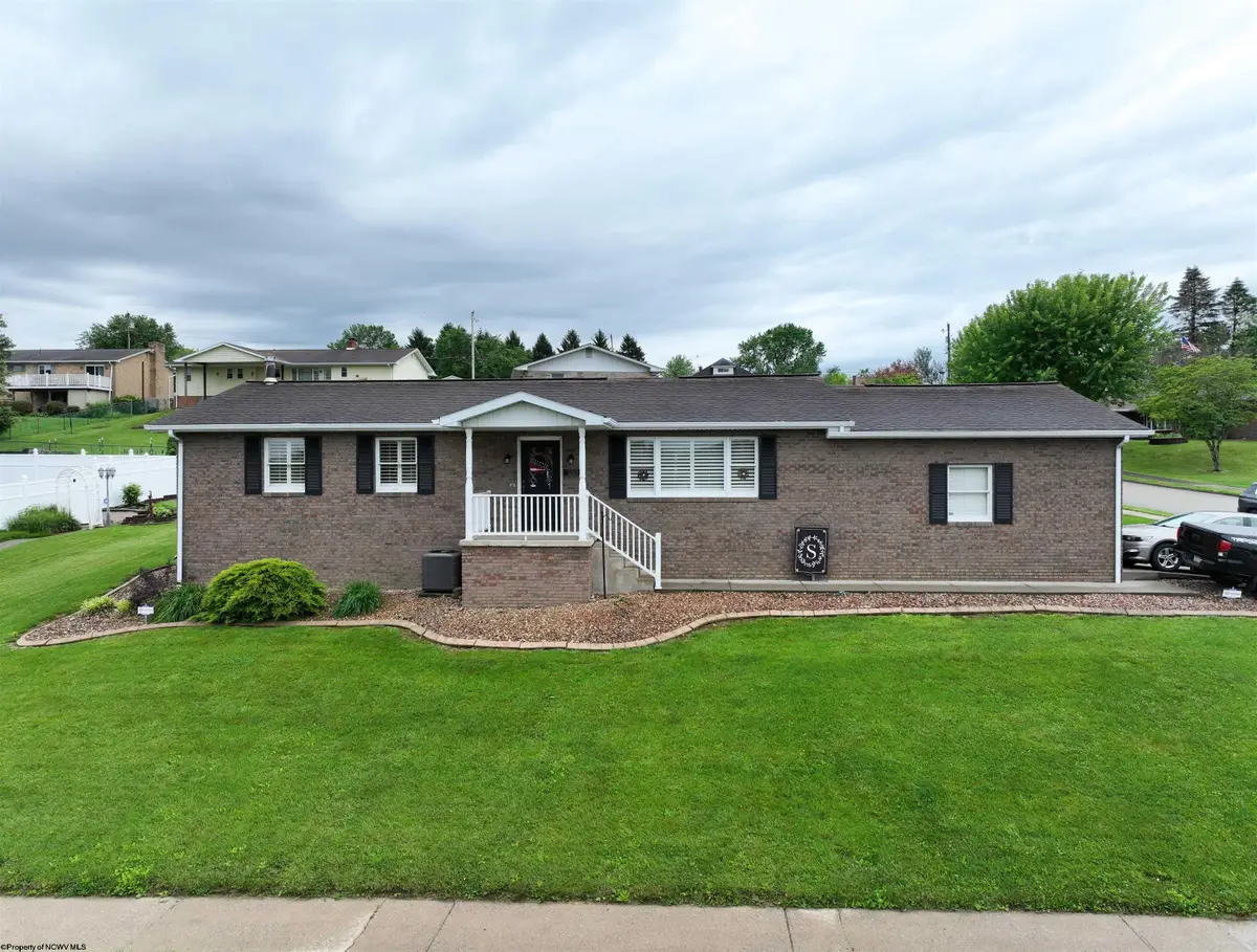 399 Jefferson Avenue, Masontown, PA 15461 - #1