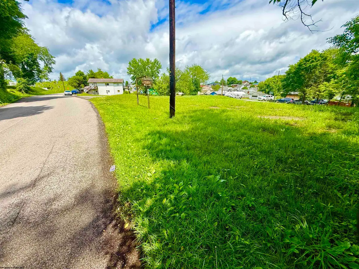 36 E Grafton Road, Fairmont, WV 26554 - #1