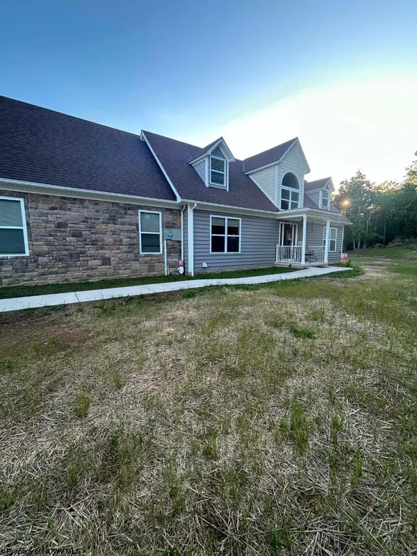 160 Leaf View Lane, Buckhannon, WV 26201
