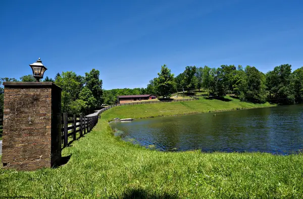 54 Double Pond Drive, Bridgeport, WV 26330