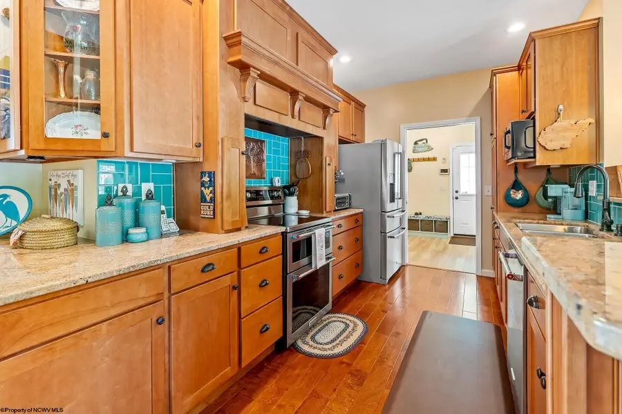 8 S Waters Edge Lane, Bruceton Mills, WV 26525 - #3