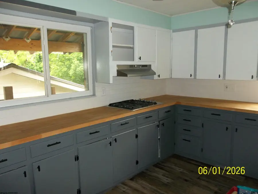 651 W second Street, Weston, WV 26452 - #2