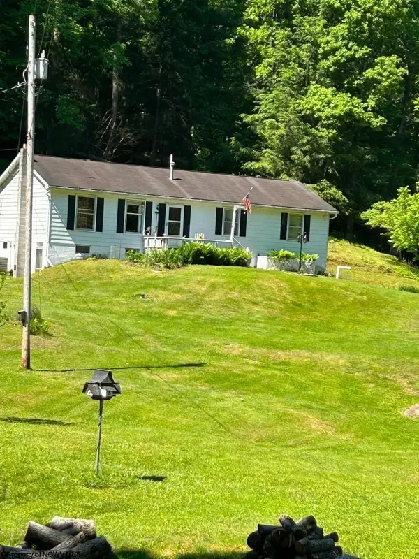 2710 Little Sand Run Road, Buckhannon, WV 26201
