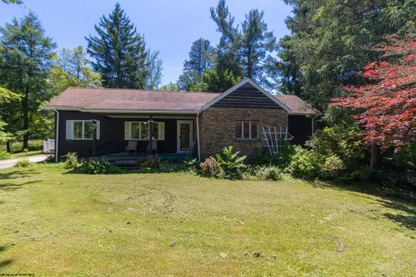 7 Mill Fall Run Road, Fairmont, WV 26554