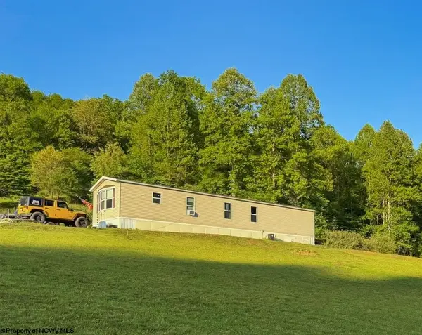 654 Toms Run Road, Roanoke, WV 26447