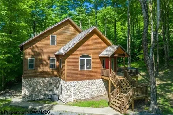 429 Mid Mountain Drive, Davis, WV 26260