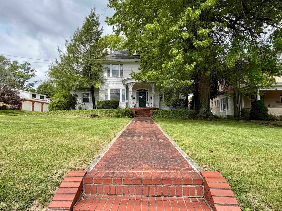 608 Milford Street, Clarksburg, WV 26301 - #2
