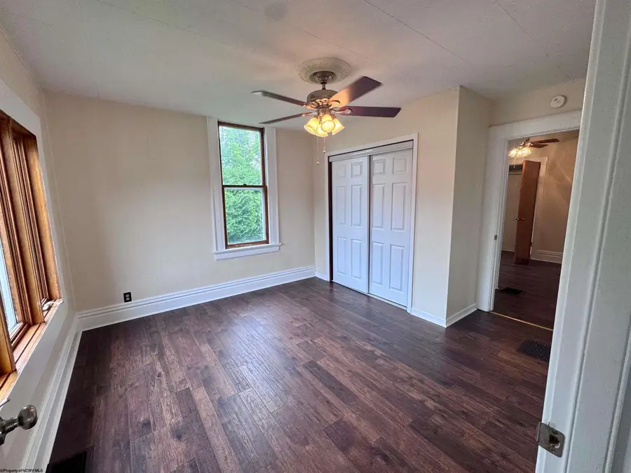 542 Market Street, Fairmont, WV 26554 - #3