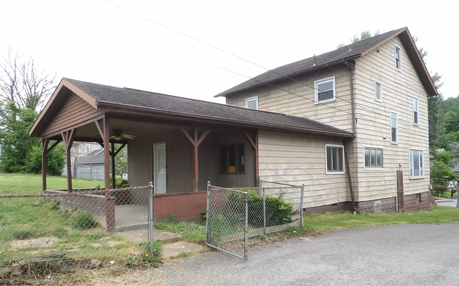 424 Spring Avenue, Clarksburg, WV 26301 - #2