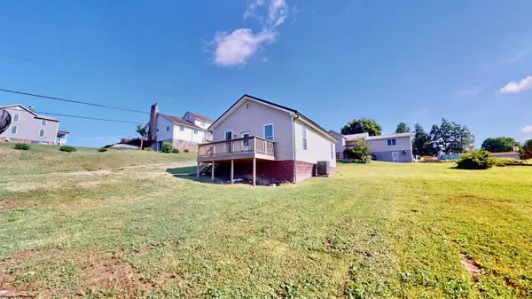 1 E BLUEMONT Street, Grafton, WV 26354