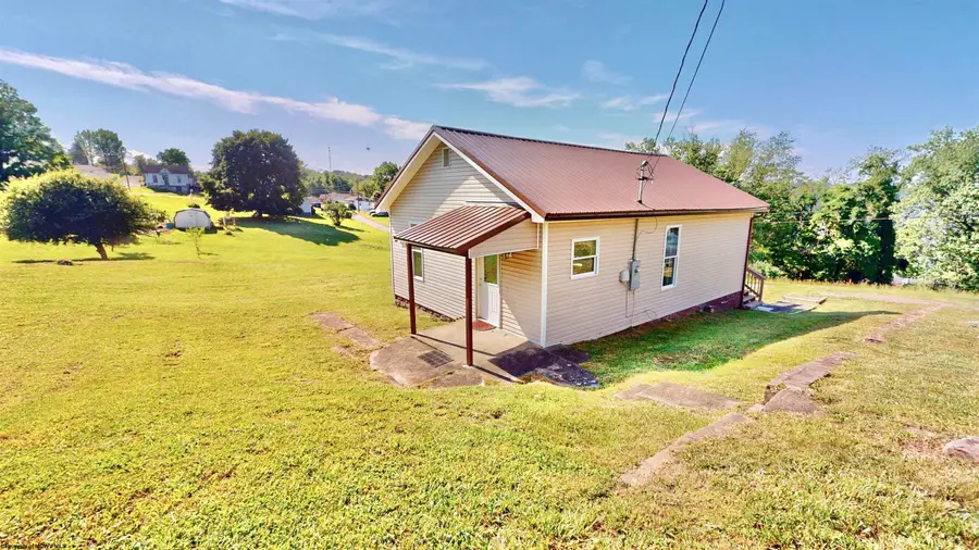 1 E BLUEMONT Street, Grafton, WV 26354 - #3
