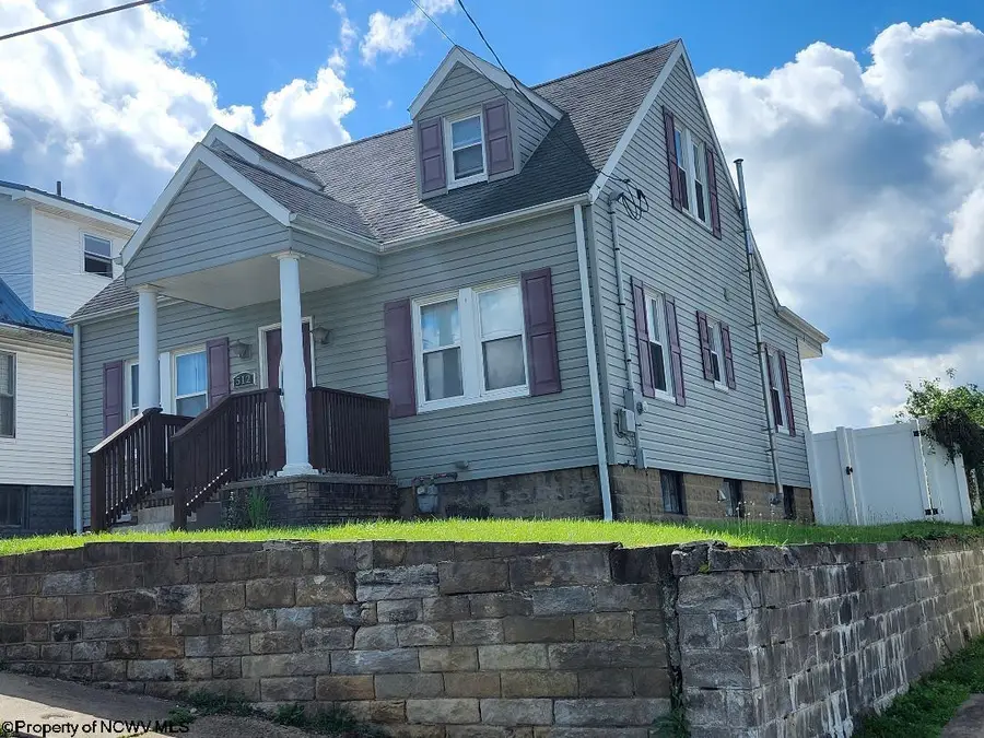 512 Columbia Street, Fairmont, WV 26554 - #3