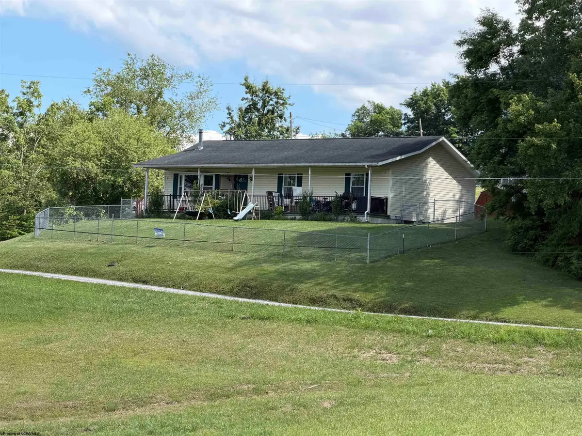 72 Hillcrest Place, Belington, WV 26250 - #1
