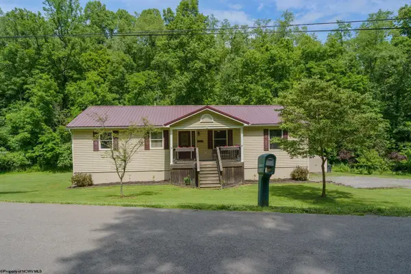 270 Taylortown Road, Maidsville, WV 26541