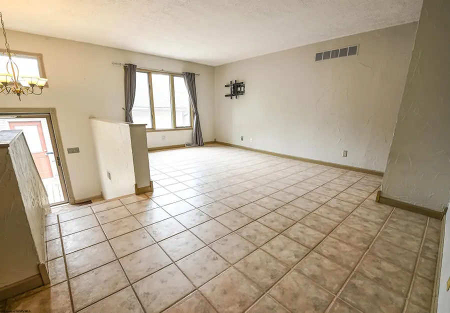 19 Oak Court, Morgantown, WV 26505 - #2