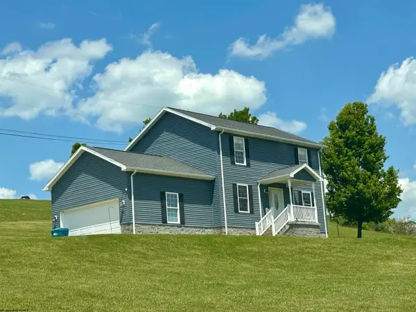 30 Green Meadows Drive, Bridgeport, WV 26330