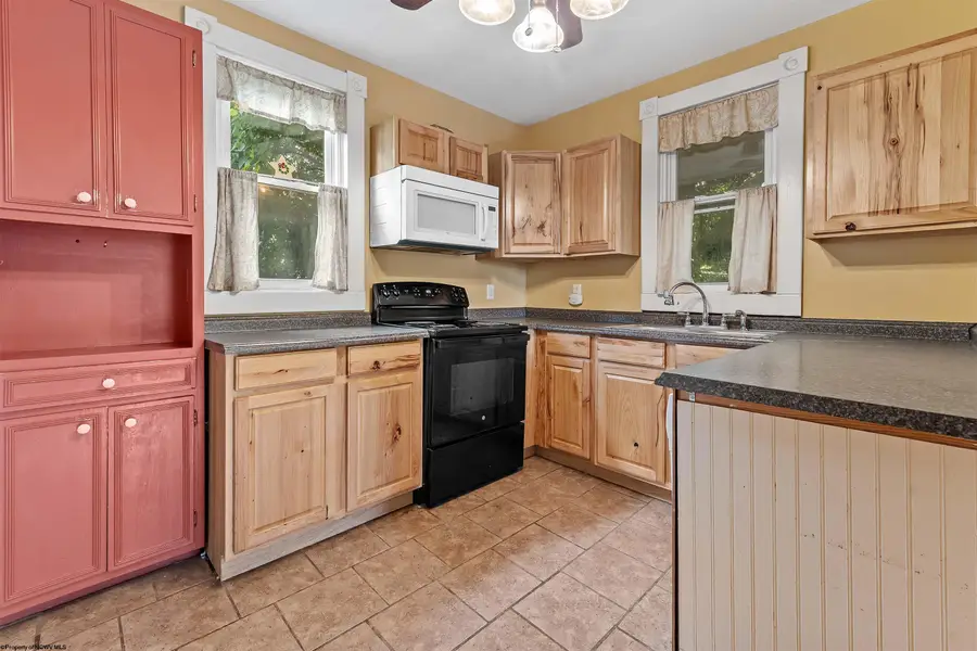 428 Van Gilder Street, Morgantown, WV 26505 - #3
