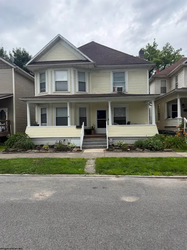 914 S Henry Avenue, Elkins, WV 26241