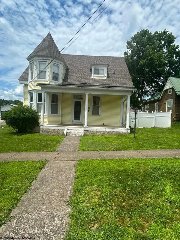 11 Park Street, Buckhannon, WV 26201-9147
