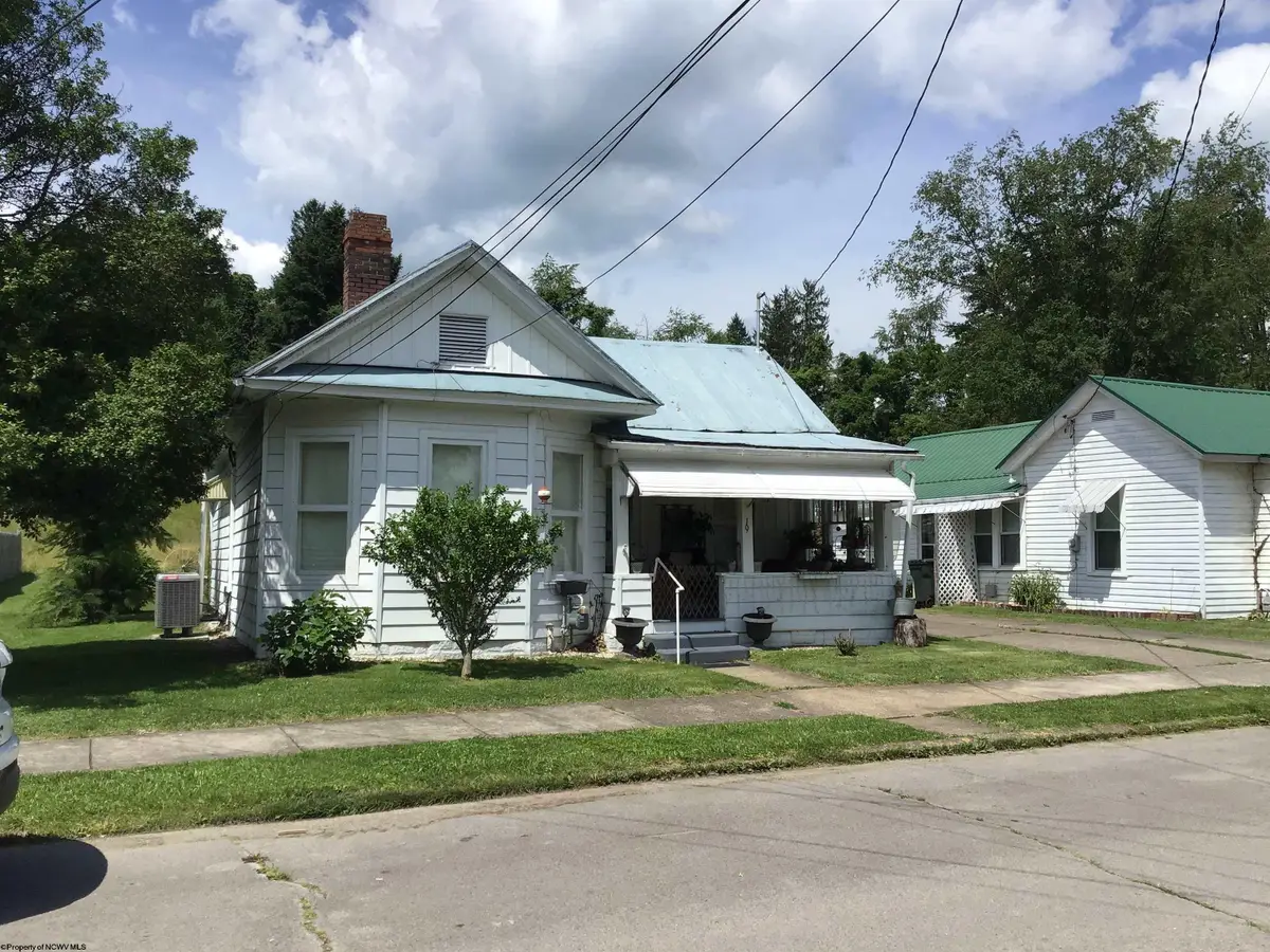 19 Pinnell Street, Buckhannon, WV 26201 - #1