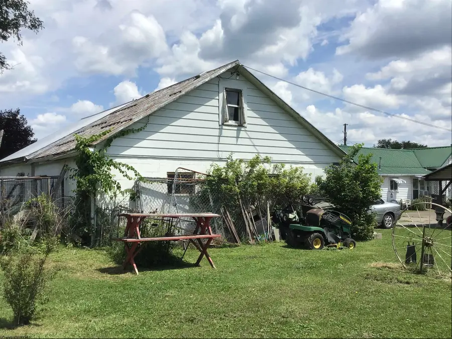 19 Pinnell Street, Buckhannon, WV 26201 - #3