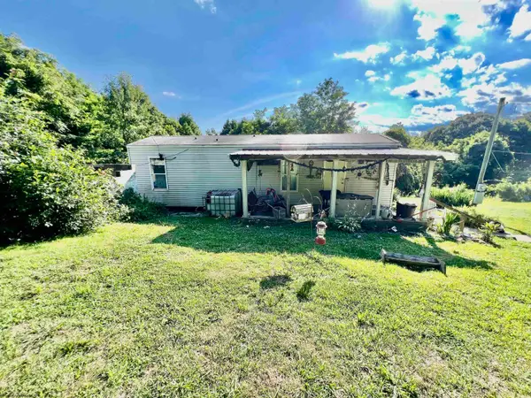 1945 Wilson Ridge Road, Duck, WV 25063