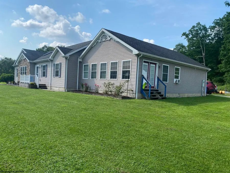 77 Sedona Lane, Montrose, WV 26283 - #2
