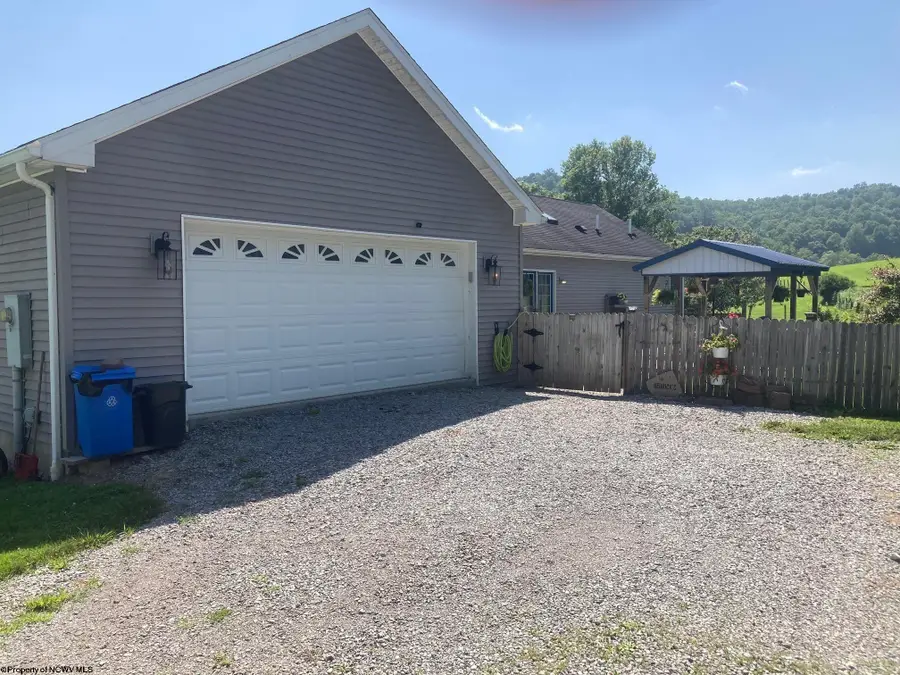 77 Sedona Lane, Montrose, WV 26283 - #3
