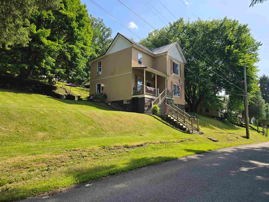498 Gay Street, Grafton, WV 26354 - #3