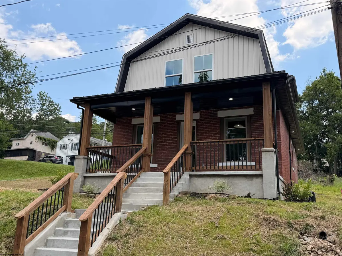 915 Boulevard Avenue, Fairmont, WV 26554 - #1
