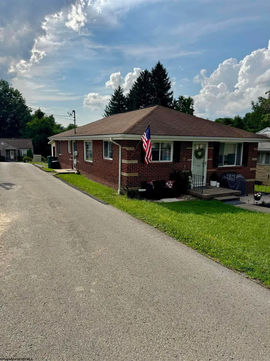 413 Stout Street, Bridgeport, WV 26330 - #2