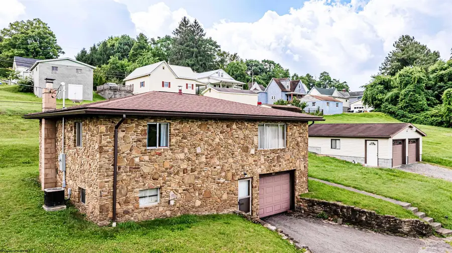 345 Lincoln Street, Fairmont, WV 26554 - #2