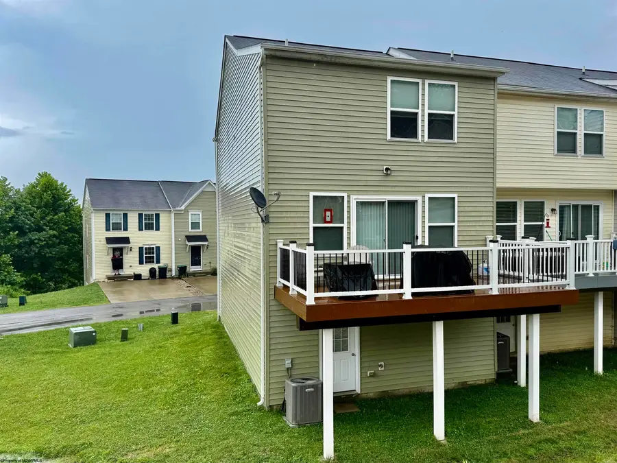 102 Kingsbury Court, Fairmont, WV 26554 - #2