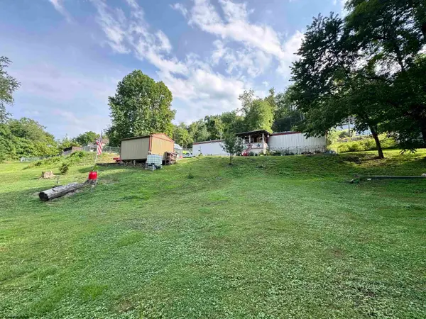 87 Lower Booth Road, Morgantown, WV 26501