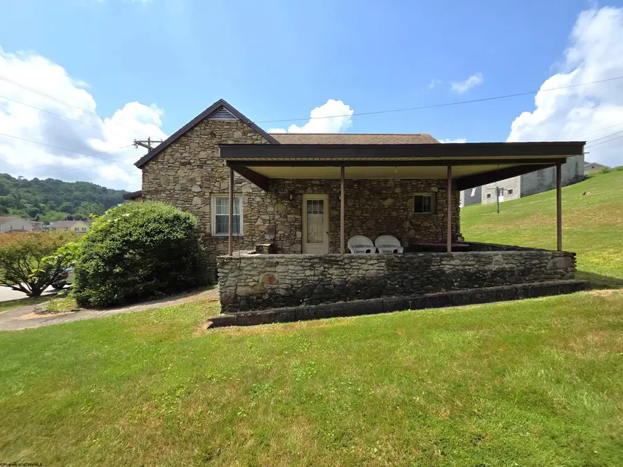 202 Main Street, Idamay, WV 26576 - #3