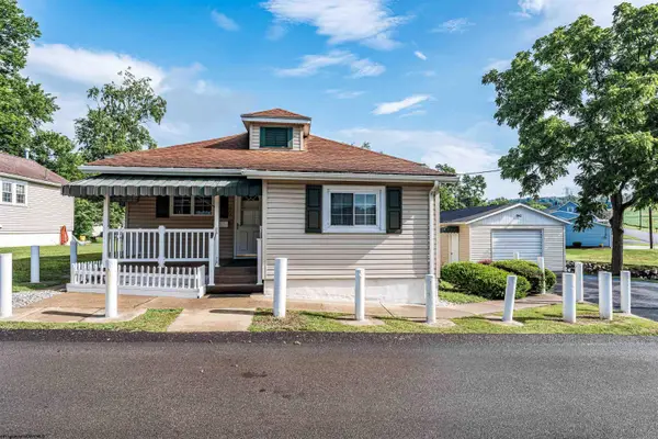 623 E Church Avenue, Masontown, PA 15461