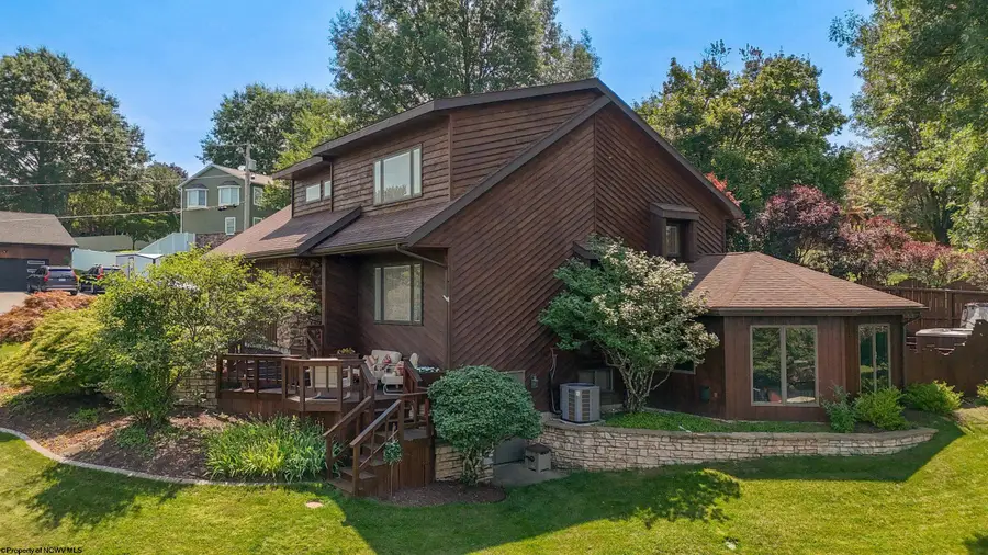 1121 Queens Court, Morgantown, WV 26508 - #3