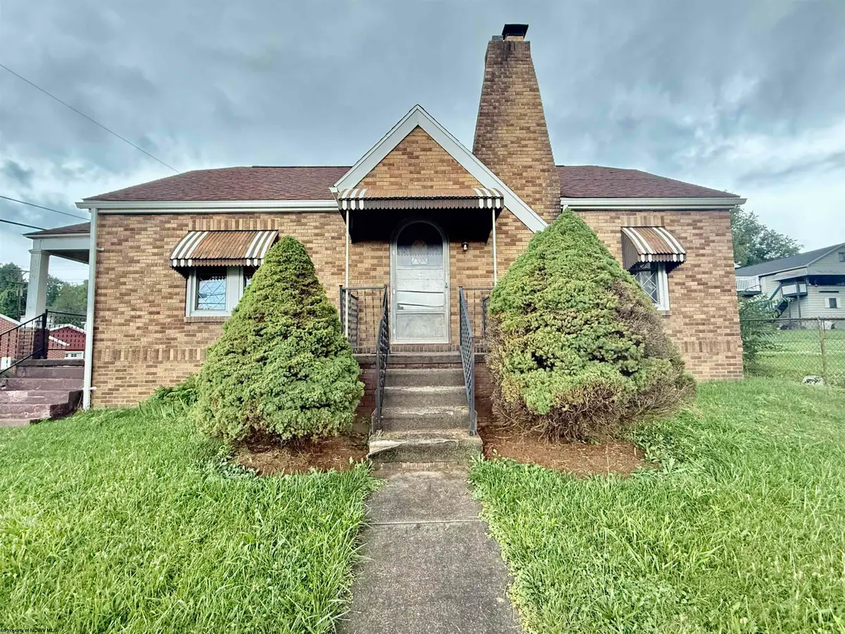 899 Country Club Road, Fairmont, WV 26554 - #1