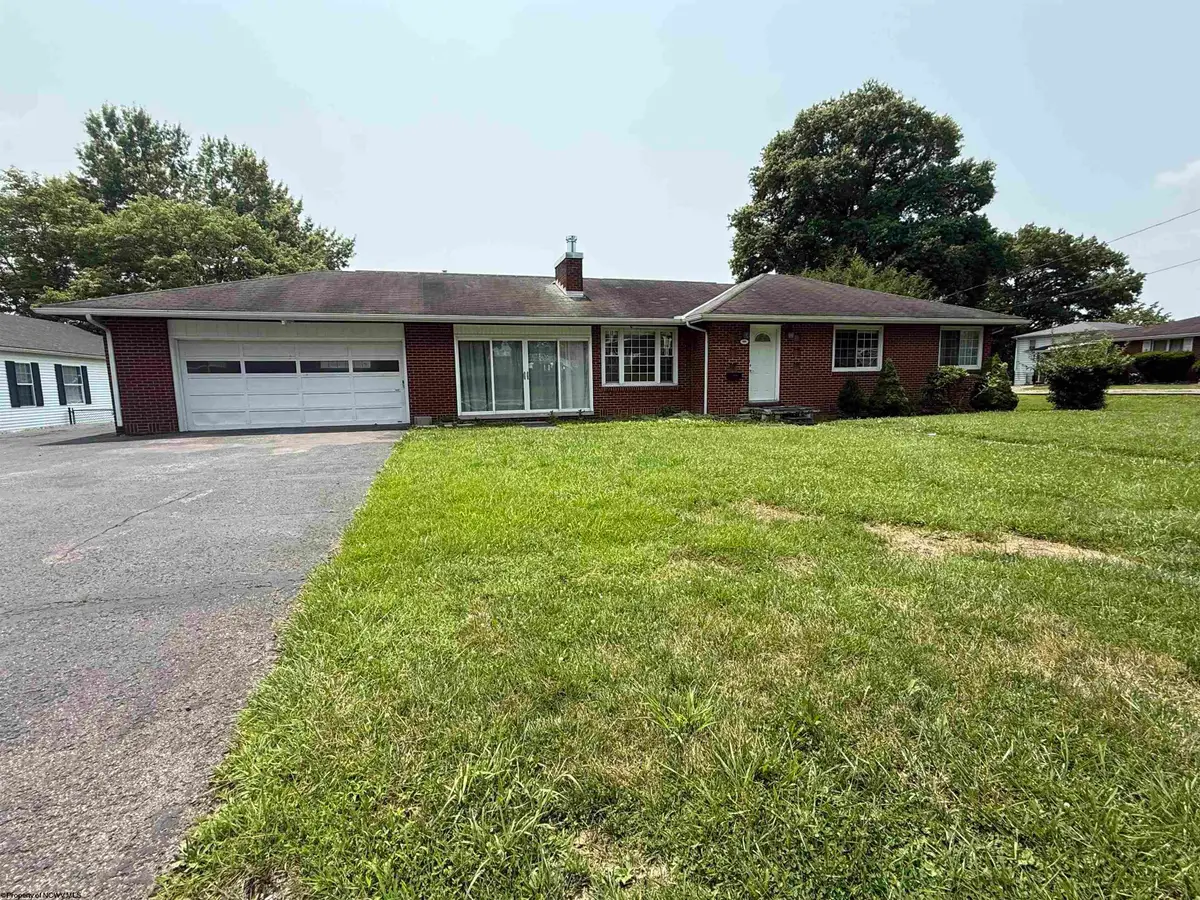 909 Johnson Avenue, Bridgeport, WV 26330 - #1