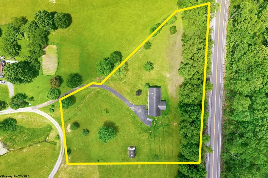 179 TONY RUNDLE Road, Grafton, WV 26354 - #3